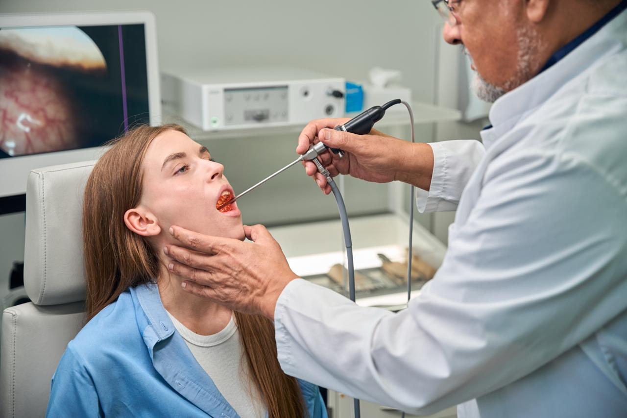 Орофарингоскопія